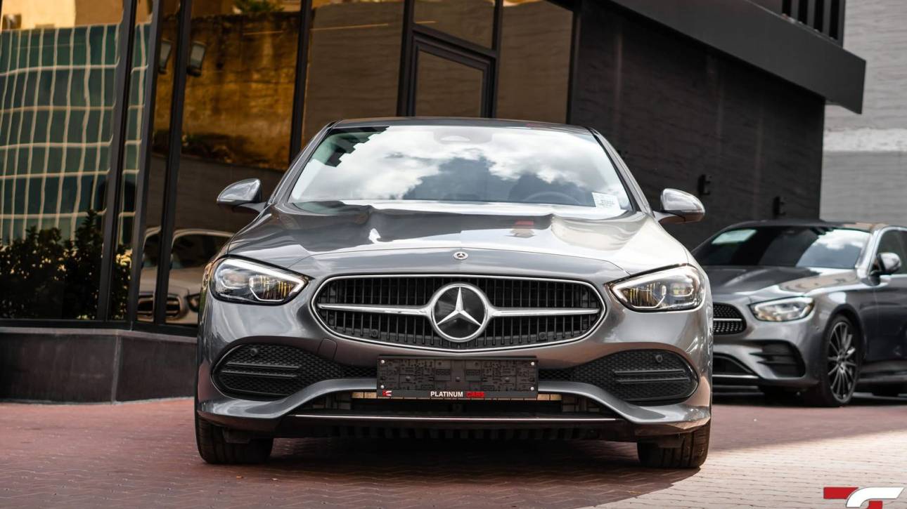 Mercedes-Benz E200